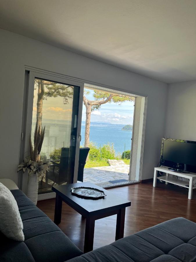 Fiesa-Piran Beach House With Free Parking Екстер'єр фото