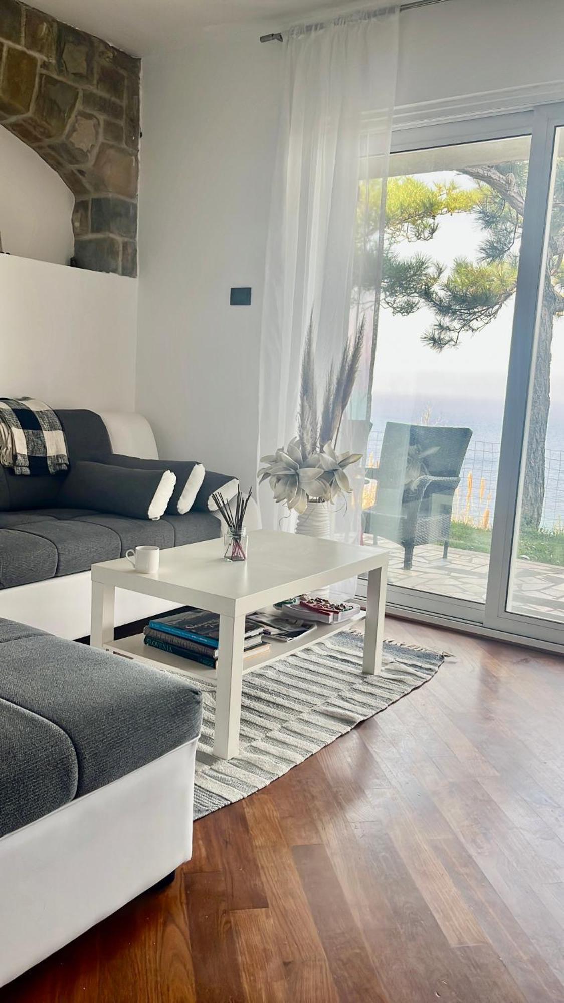 Fiesa-Piran Beach House With Free Parking Екстер'єр фото